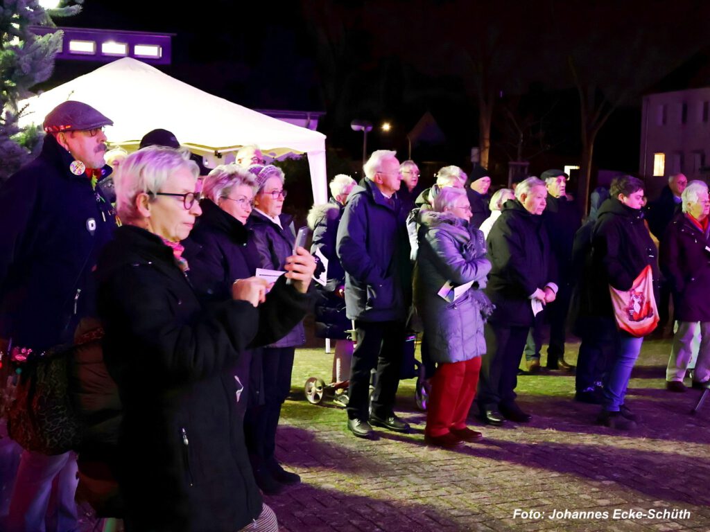 Lebender Adventskalender 2024 in Bodelschwingh und Westerfilde, Türchen Nr. 1